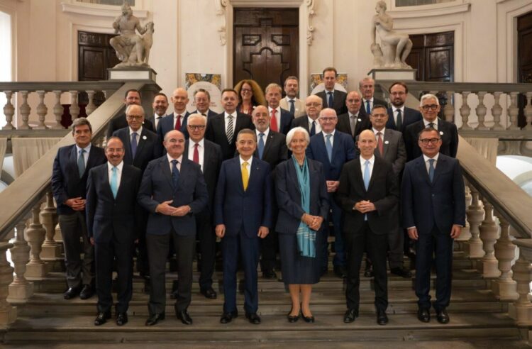 البنك المركزي الأوروبي يثبت الفائدة عند 2% ويطلق المرحلة التالية من تجربة “اليورو الرقمي” 2025