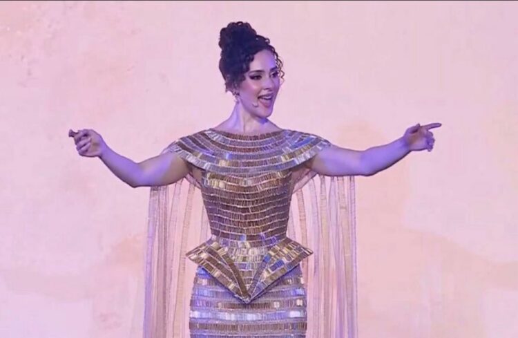 شيرين أحمد طارق.. نجمة المسرح التي أبهرت جمهور افتتاح المتحف المصري الكبير 1 شيرين أحمد طارق.. نجمة المسرح التي أبهرت جمهور افتتاح المتحف المصري الكبير 2025