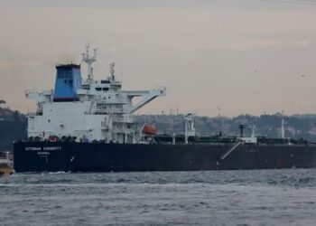 هروباً من العقوبات: أكبر مصافي تركيا تتوقف عن استيراد النفط الروسي في مصفاة واحدة 2025