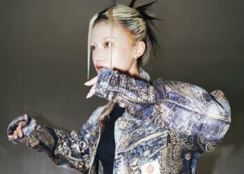 جينز بـ10 آلاف يورو: كيف أصبح هوس النخبة العالمية؟ 2025