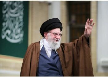 خامنئي يصدر إنذارًا صارمًا لترامب: التعاون مع أمريكا مستحيل ما دامت تدعم إسرائيل وتتدخل في المنطقة 2025