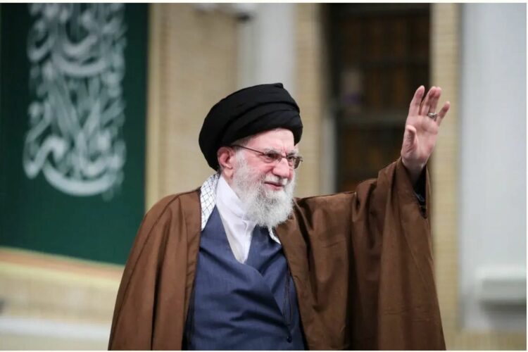 خامنئي يصدر إنذارًا صارمًا لترامب: التعاون مع أمريكا مستحيل ما دامت تدعم إسرائيل وتتدخل في المنطقة 2026