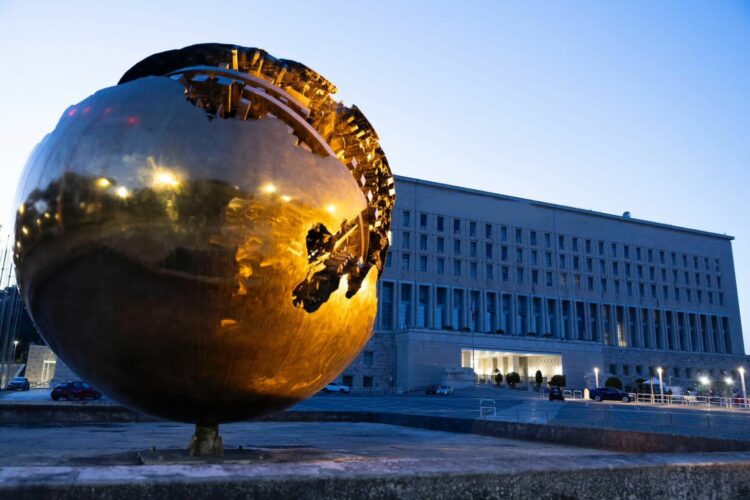 توتر دبلوماسي بين موسكو وروما بعد تصريحات زاخاروفا… والسفارة الروسية تندد بـ«قلة اللباقة» الإيطالية 1 توتر دبلوماسي بين موسكو وروما بعد تصريحات زاخاروفا… والسفارة الروسية تندد بـ«قلة اللباقة» الإيطالية 2025