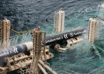 مفاوضات روسية–تركية لتمديد اتفاقيات الغاز وسط ضغوط أمريكية متزايدة 2025