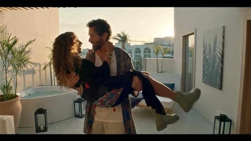 ابنة كريم محمود عبد العزيز تهاجم دينا الشربيني وروبي يزيد غموض الزواج 2026