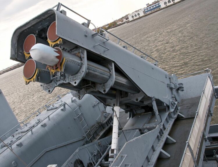 أوكرانيا تتفاوض مع واشنطن لشراء صواريخ توماهوك طويلة المدى وسط تصاعد الهجمات الروسية 2025