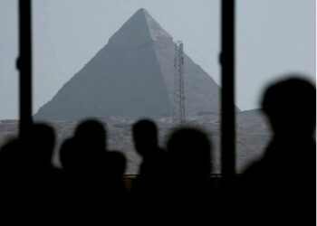 اكتشاف أثري جديد داخل هرم خوفو يُعلن عنه في معرض الشارقة الدولي للكتاب 2025