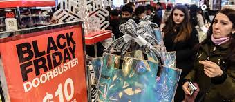 الجمعة السوداء 2025: موسم العروض الكبيرة وتحديات الاقتصادمع اقتراب يوم الجمعة 2025