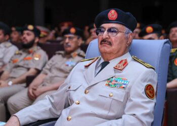 حفتر يقود تحركات عسكرية جديدة : خطة إعادة إنتشار وحدات عسكرية في الجنوب ووسط ليبيا وتأسيس ثلاث ألوية جديدة 2025