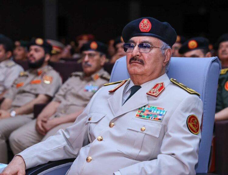 حفتر يقود تحركات عسكرية جديدة : خطة إعادة إنتشار وحدات عسكرية في الجنوب ووسط ليبيا وتأسيس ثلاث ألوية جديدة 1 حفتر يقود تحركات عسكرية جديدة : خطة إعادة إنتشار وحدات عسكرية في الجنوب ووسط ليبيا وتأسيس ثلاث ألوية جديدة 2025