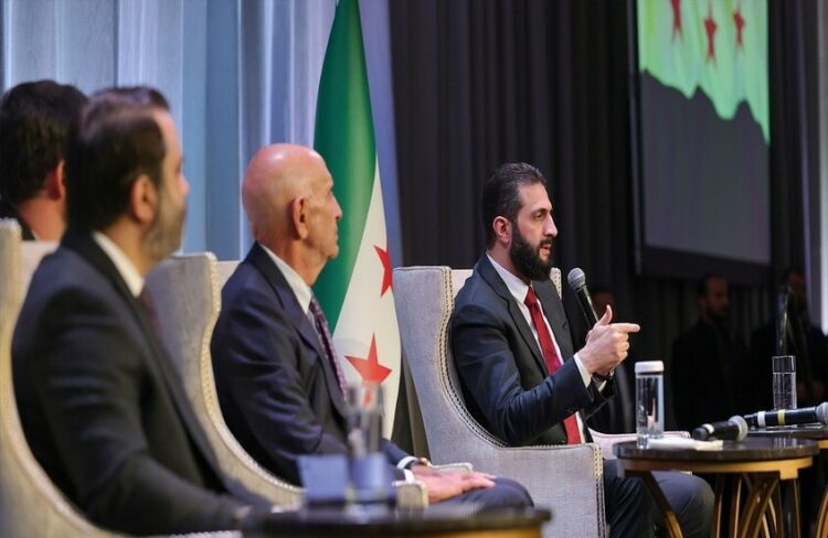 قبل لقاء ترامب.. سوريا تحبط خطتي اغتيال أحمد الشرع من قبل "داعش" 1 قبل لقاء ترامب.. سوريا تحبط خطتي اغتيال أحمد الشرع من قبل "داعش" 2025