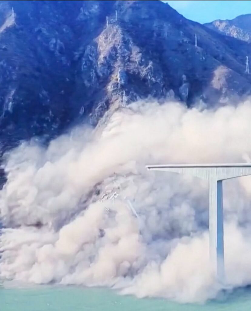 انهيار جسر جديد في جنوب غرب الصين بعد أشهر من افتتاحه دون وقوع إصابات 2026