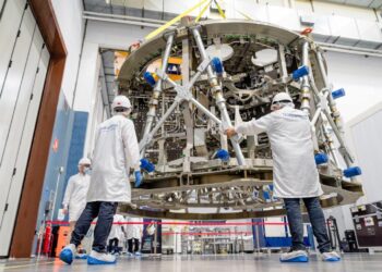 إيطاليا تطلق قمرها الصناعي الثالث من الجيل الجديد “كوزمو سكاي ميد” من كاليفورنيا بالولايات المتحدة 2025