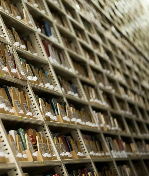 "قبو يوم القيامة": تقرير سري يكشف مشروع هارفارد لحفظ تراث إسرائيل الثقافي 1 "قبو يوم القيامة": تقرير سري يكشف مشروع هارفارد لحفظ تراث إسرائيل الثقافي 2025