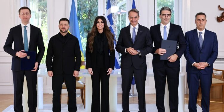 اتفاقية غاز تهدد روسيا: اليونان تبدأ تزويد أوكرانيا بالغاز الأمريكي قبل شتاء 2026 2026