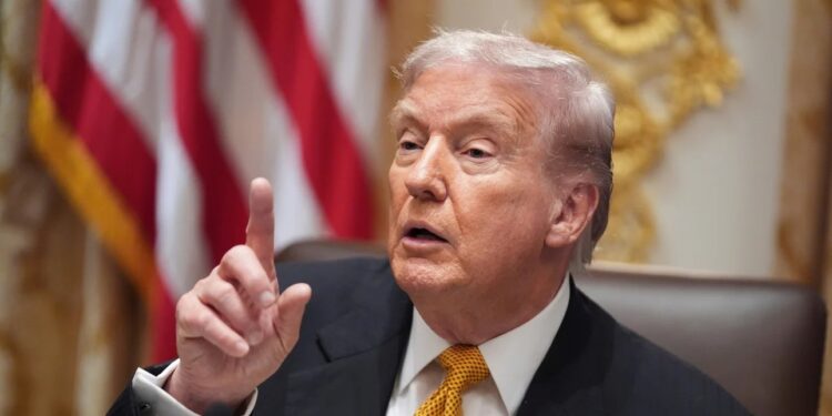 ترامب: سأشن هجمات على المكسيك لوقف المخدرات وأريد التحدث مع مادورو "فيديو" 2026