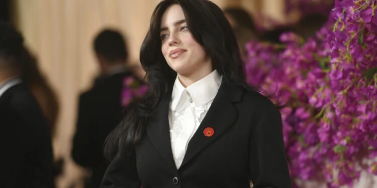 "جبان مثير للشفقة": كيف أشعلت بيلي إيليش الغضب… وماذا قال إيلون ماسك؟ "صور" 1 "جبان مثير للشفقة": كيف أشعلت بيلي إيليش الغضب… وماذا قال إيلون ماسك؟ "صور" 2025