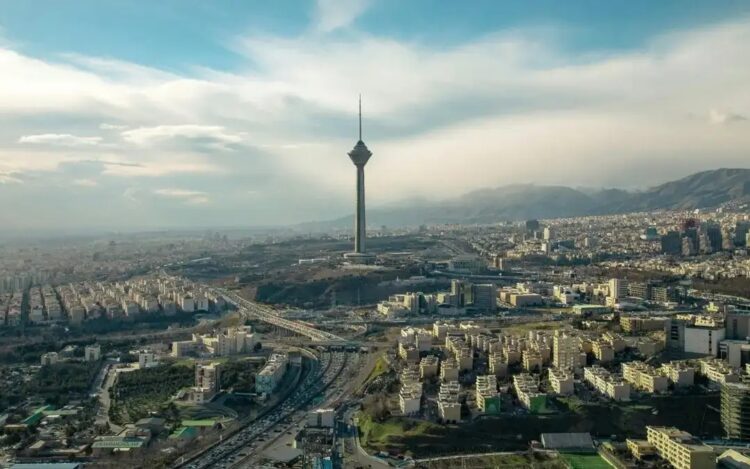 لماذا تريد إيران الهرب من طهران؟ 10 مليارات دولار لتغيير العاصمة وتفادي كارثة زلزالية 2026