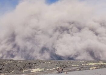 ثوران "غير معتاد" لبركان إرتال في إثيوبيا وسحب دخان كثيفة تغطي عفار "صور" 2025