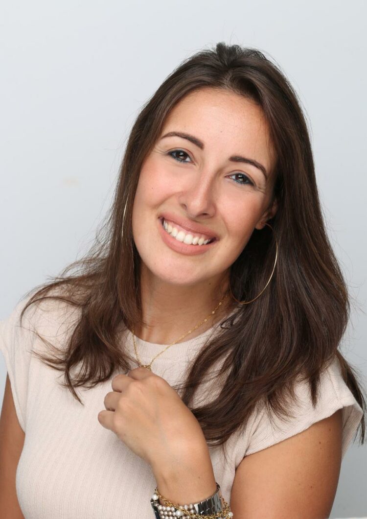 جيلان علاء تثير جدل واسع في مصر بـ فيديو "سبت البلكونة" الكومباوند 2025