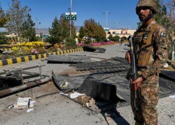 باكستان تضرب خوست: طالبان تعلن مقتل 10 مدنيين بينهم 9 أطفال في غارات جوية 2025