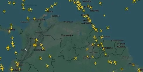 عاجل فوضى في الأجواء اللاتينية: شركات الطيران تعيد توجيه رحلاتها بعد إعلان ترامب إغلاق المجال الجوي الفنزويلي 1 عاجل فوضى في الأجواء اللاتينية: شركات الطيران تعيد توجيه رحلاتها بعد إعلان ترامب إغلاق المجال الجوي الفنزويلي 2025