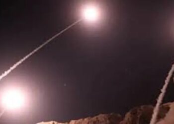 الحرس الثوري يستهدف أربيل في كردستان العراق بالصواريخ "فيديو" 2025