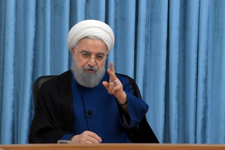 روحاني يصف المبالغة في القوة العسكرية الإيرانية بـ "الخيانة" ويحذر من سوء تقدير أمام إسرائيل 2026