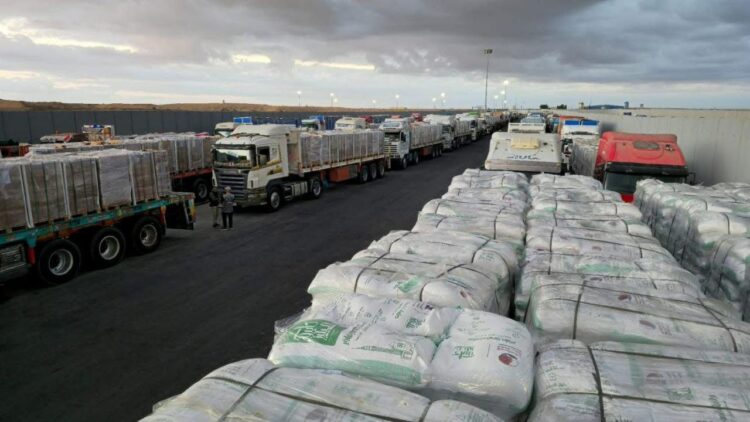 الجيش الأمريكي يتولى الإشراف على المساعدات الإنسانية في غزة 2025