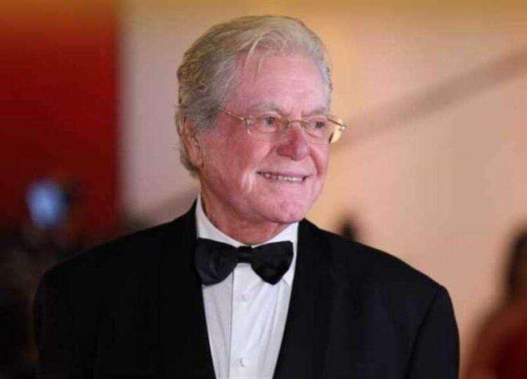 الفنان المصرى حسين فهمي يرد على منتقديه : انقذنا تراث السينما المصرية فى مهرجان القاهرة السينمائي الدولي 2025