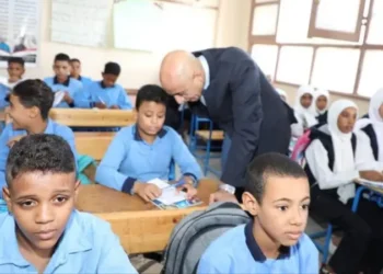 "10 يناير ساعة الصفر ماراثون امتحانات نصف العام ينطلق فى مدارس مصر 2026" 2025