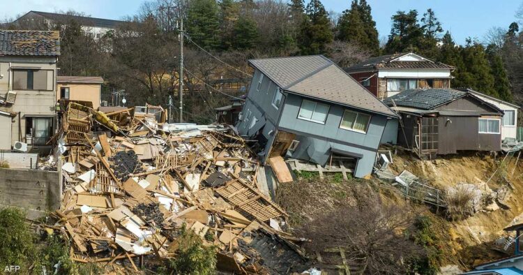 الأرض تهتز من طوكيو إلى أنطاليا.. يوم الزلازل الذي أقلق نصف الكرة الشمالي 1 الأرض تهتز من طوكيو إلى أنطاليا.. يوم الزلازل الذي أقلق نصف الكرة الشمالي 2025