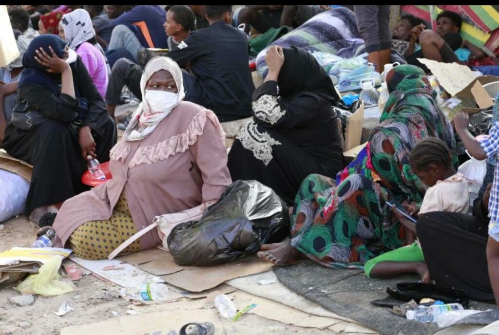 ليبيا تعلن معاملة اللاجئين السودانيين كمواطنين وتشديد إجراءات ترحيل المهاجرين غير القانونيين 2025