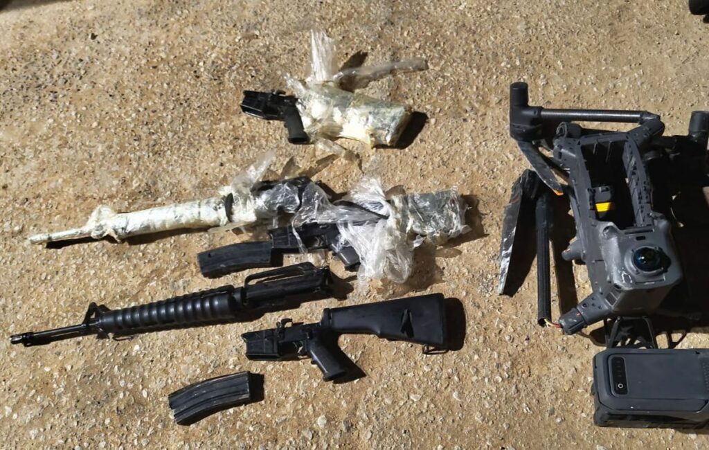 اتهامات إسرائيلية جديدة لمصر والأردن بتهريب السلاح بالمسيرات 2025