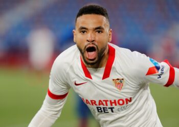 يوسف النصيري بين نداء البريميرليج وضغط فنربخشه: هل تخطفه إنجلترا من إسطنبول بعد الكان؟ 2025