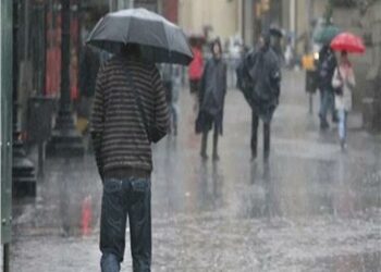 الأمطار تُغلق المدارس وتفتح المنصات الإلكترونية في المدينة المنورة 6 الأمطار تُغلق المدارس وتفتح المنصات الإلكترونية في المدينة المنورة 2025