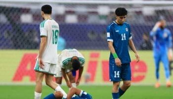 طرد يغيّر معالم القمة: الجزائر تستغل نقص العراق وتخطف صدارة عربية بنكهة الفيديو والهدف العكسي 6 طرد يغيّر معالم القمة: الجزائر تستغل نقص العراق وتخطف صدارة عربية بنكهة الفيديو والهدف العكسي 2025