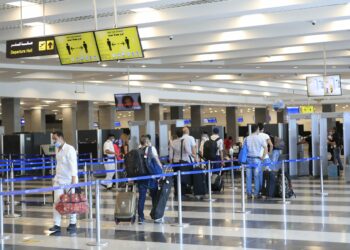 من 25 إلى 45 دولارًا ؟ تأشيرة مصر بين نص القانون ونفي الحكومة 2025