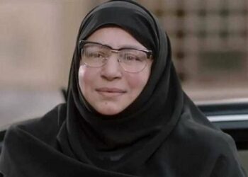 «عبلة كامل بين الشائعة والقرار الرئاسي».. فنانة تهرب من الأضواء فتُلاحقها الأخبار! 2025