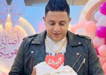 من قفص الاتهام إلى حضن الأبوة.. هل تُغيّر “أصالة” ملامح شخصية المطرب الشعبي المصرى حمو بيكا ؟ 3 من قفص الاتهام إلى حضن الأبوة.. هل تُغيّر “أصالة” ملامح شخصية المطرب الشعبي المصرى حمو بيكا ؟ 2025