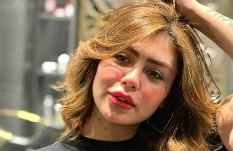 «هدير عبد الرازق أمام قضاة الحريات خلال ساعات … هل يفرّج القضاء عن أيقونة الفيديوهات الفاضحة؟» 1 «هدير عبد الرازق أمام قضاة الحريات خلال ساعات … هل يفرّج القضاء عن أيقونة الفيديوهات الفاضحة؟» 2025