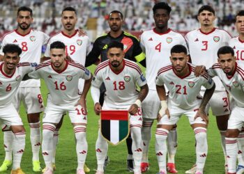 محاربو الصحراء في اختبار أبيض… هل يعبر الجزائر فخ الإمارات إلى نصف نهائي كأس العرب؟ 3 محاربو الصحراء في اختبار أبيض… هل يعبر الجزائر فخ الإمارات إلى نصف نهائي كأس العرب؟ 2025