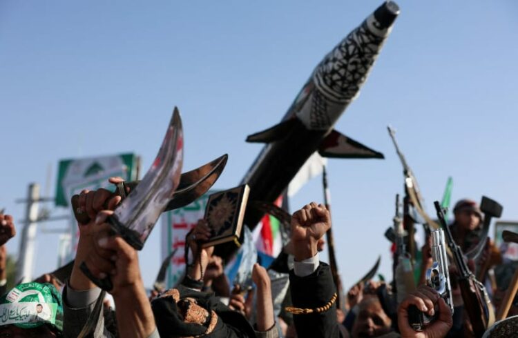 معهد ميسغاف يحذر: التسلل الحوثي إلى سوريا يتزامن مع خطط إيرانية لغزو بري لإسرائيل متعدد الجبهات 2025