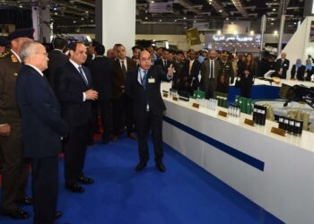 السيسي يفتتح معرض "إيديكس 2025" والجيش يؤكد: قوتنا "استثمار في السلام الحقيقي" 2025