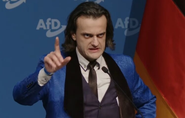 خطاب "على طريقة هتلر" لسياسي شاب من اليمين المتطرف يثير الجدل في ألمانيا 1 خطاب "على طريقة هتلر" لسياسي شاب من اليمين المتطرف يثير الجدل في ألمانيا 2025