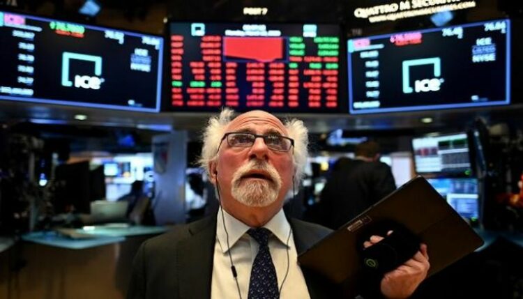 الأسهم الأمريكية تتراجع في أول أيام ديسمبر وسط قلق من تحولات الين 2025