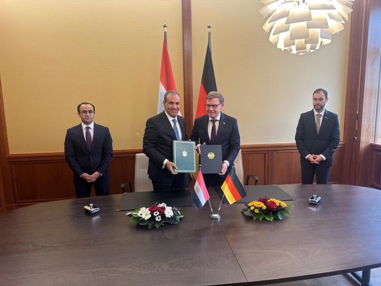 اجتماع عبد العاطي وفاديفول.. مصر وألمانيا تطلقان آلية للتشاور السياسي لتعزيز الشراكة 1 اجتماع عبد العاطي وفاديفول.. مصر وألمانيا تطلقان آلية للتشاور السياسي لتعزيز الشراكة 2025