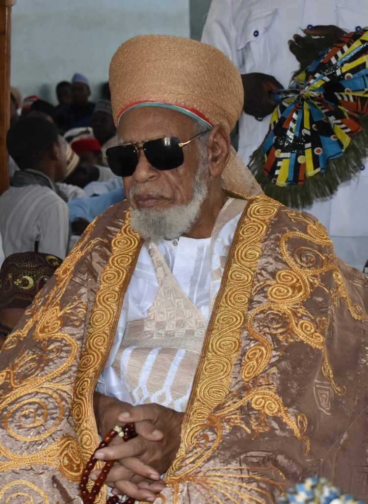 رحيل الشيخ ضاهر باوتشي: رحلة ٩٨ عامًا من القرآن والصلاح والقيادة الروحية 2025