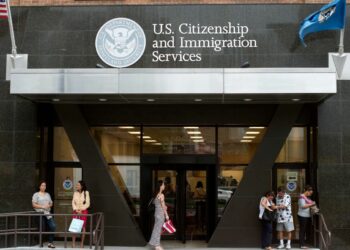 قائمة ب ١٩ دولة محظورة من الهجرة أوالحصول على الجنسية الأمريكية بعد حادث إطلاق النار قرب البيت الأبيض ، تعرف على هذه الدول 2025