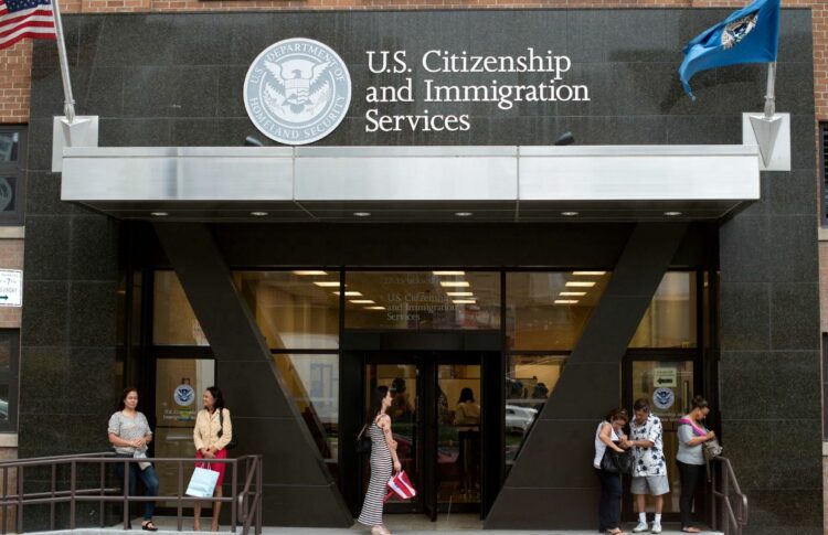 قائمة ب ١٩ دولة محظورة من الهجرة أوالحصول على الجنسية الأمريكية بعد حادث إطلاق النار قرب البيت الأبيض ، تعرف على هذه الدول 1 قائمة ب ١٩ دولة محظورة من الهجرة أوالحصول على الجنسية الأمريكية بعد حادث إطلاق النار قرب البيت الأبيض ، تعرف على هذه الدول 2025